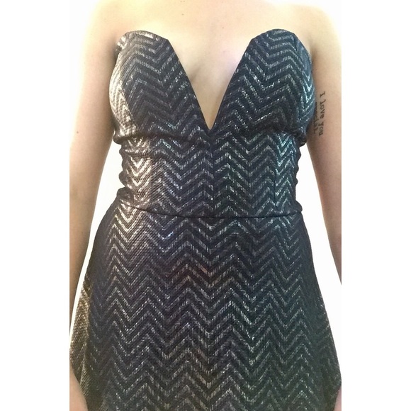 Dress - Picture 2 of 2